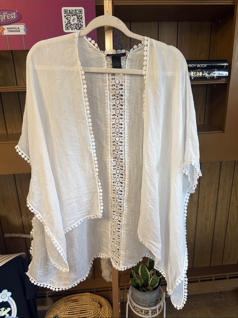 Steve Madden Cream Crochet-Trim Kimono